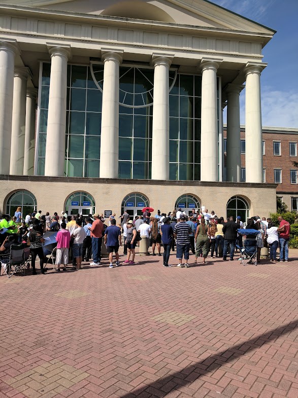 a big building with a beautiful architecture